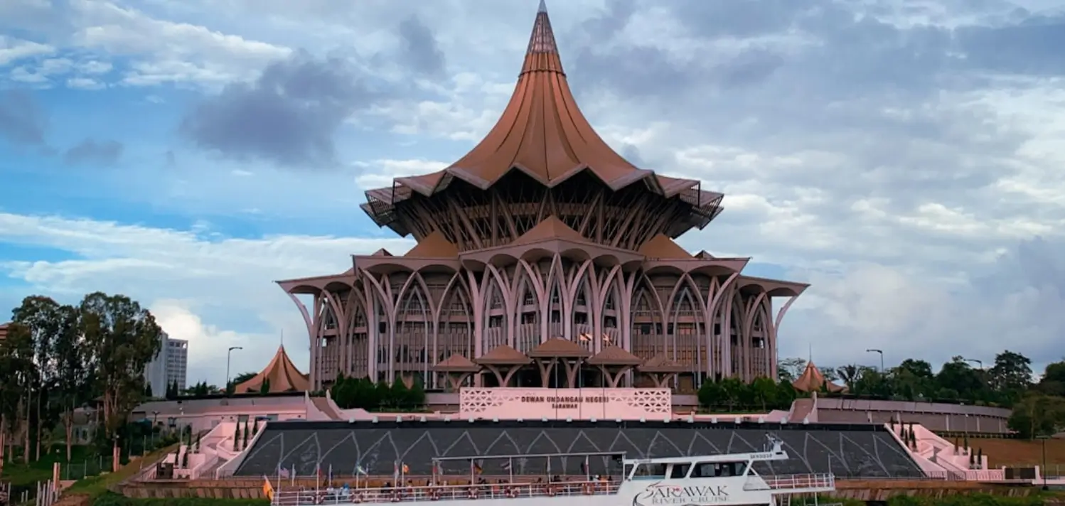 about-sarawak-loan-sarawak-s-top-choice-for-financial-solutions-pinjaman-wang-berlesen-logo